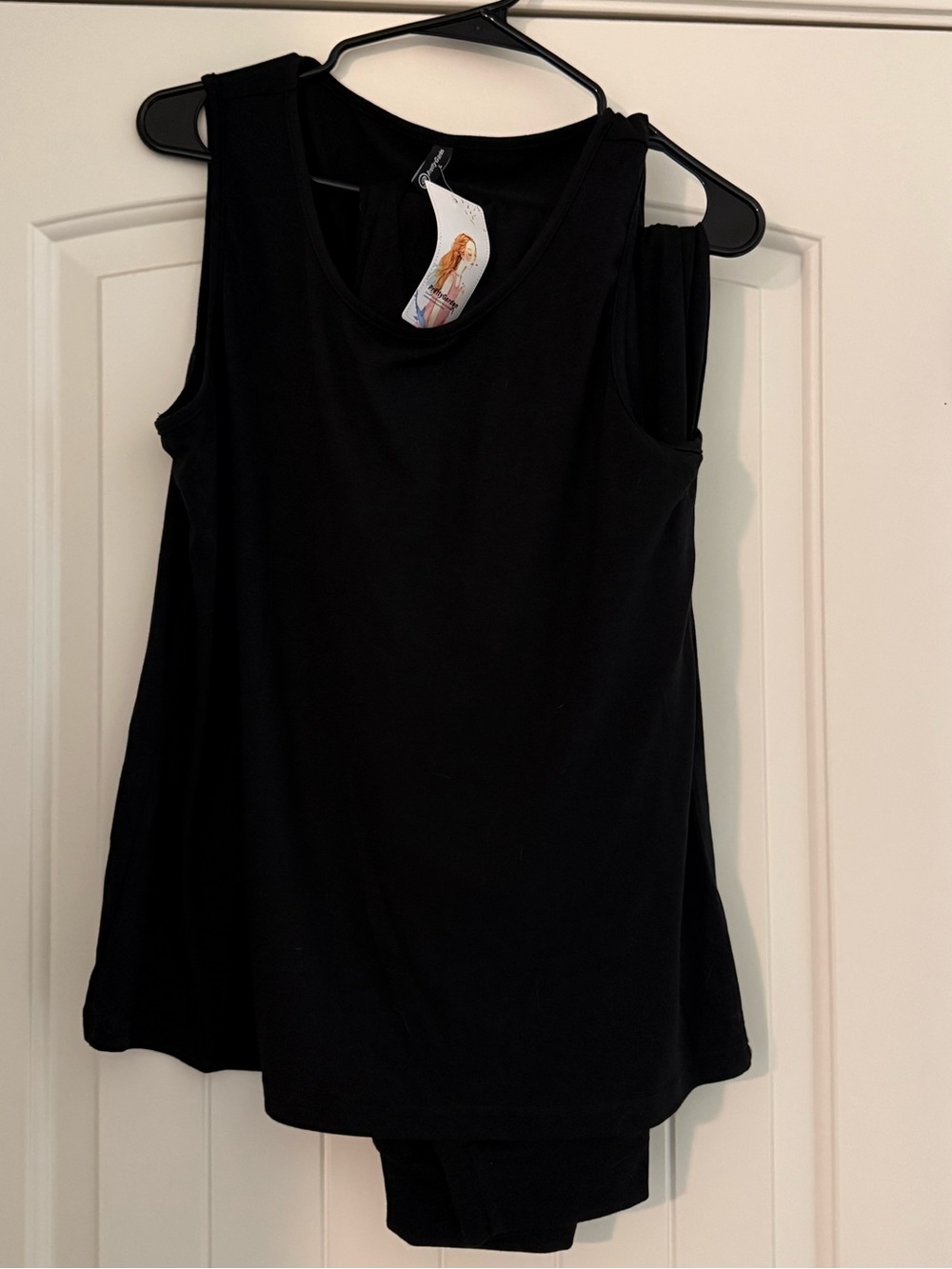 Women’s Black Sleeveless Tank Top - Everyday Essential